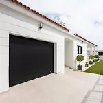 Santi Vila