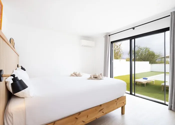 Santi Villa Callao Salvaje