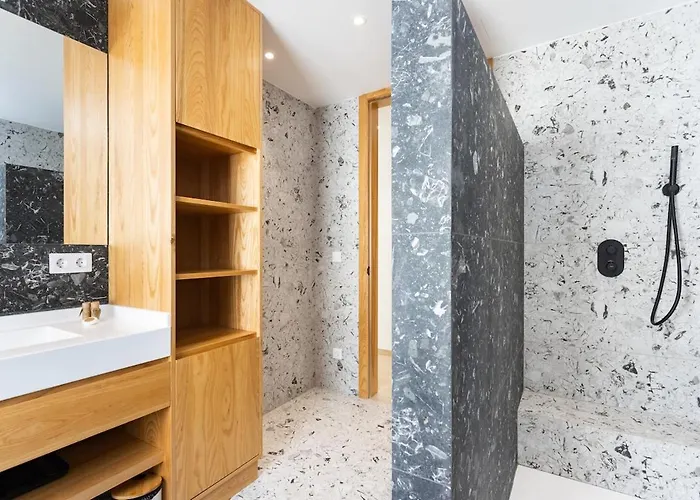 Santi Villa Callao Salvaje