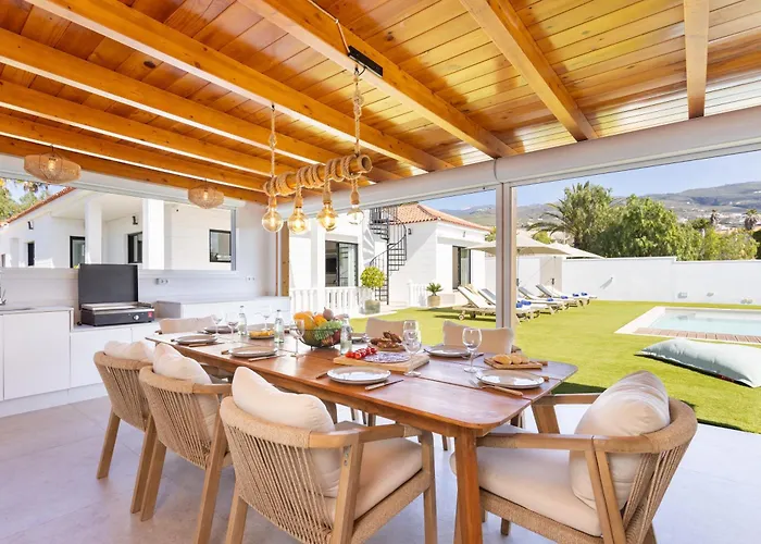 Santi * Callao Salvaje