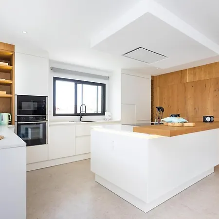 Santi * Callao Salvaje