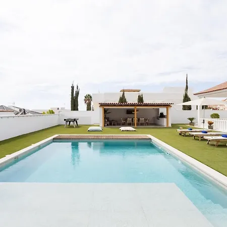 Santi Villa Callao Salvaje