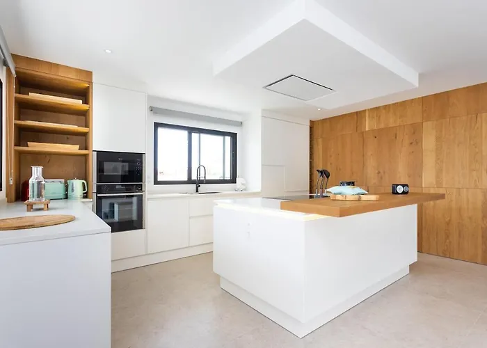 Santi * Callao Salvaje