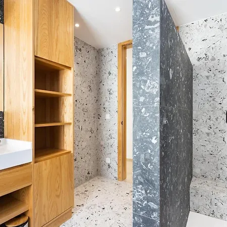 Santi וילה קיאו סלבאחה